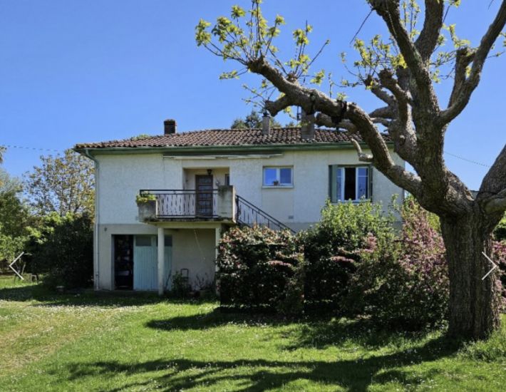 Detached House with Garden and Nice Views