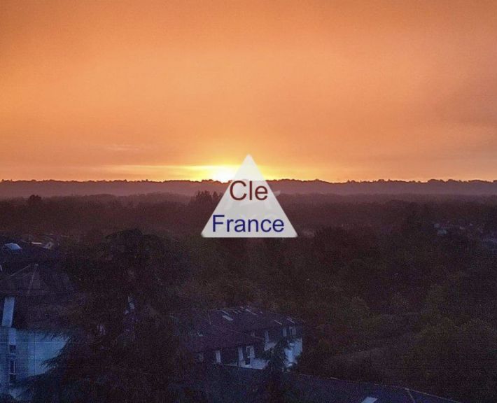 Apartment with Superb View of the Pyrenees