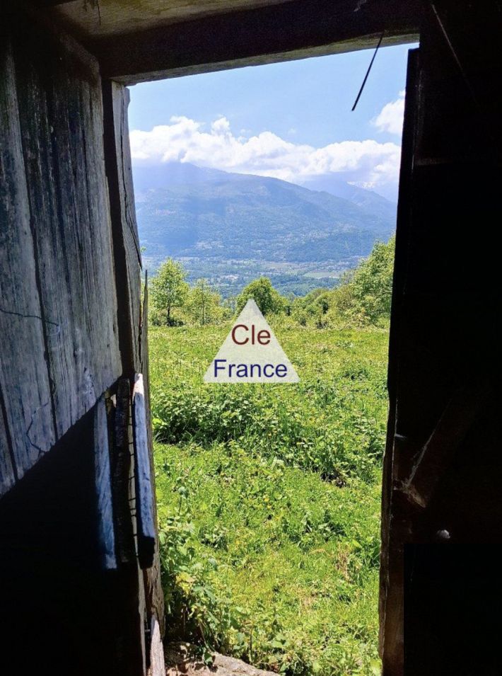 Fairytale Barn to Renovate in Beautiful Location