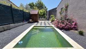 Detached House with Swimming Pool