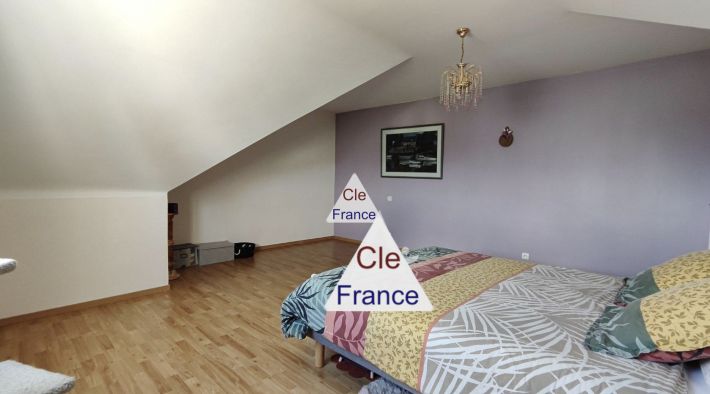 Beautiful Family Home with Swimming Pool