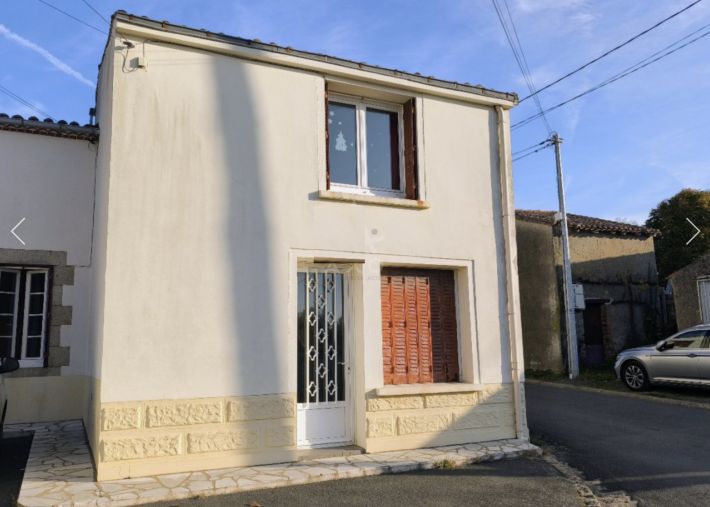 Village House with Garden, Ideal Holiday Home