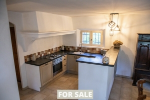 Detached Country House with Swimming Pool