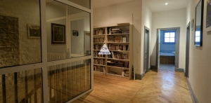 Detached Country House with Swimming Pool and Land