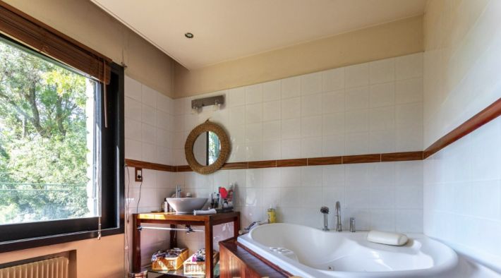 Architect Designed Uber Contemporary House