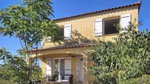 Detached Villa with Open View