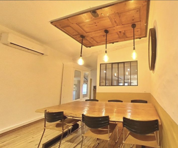 Lovely Fully Renovated House with Garage