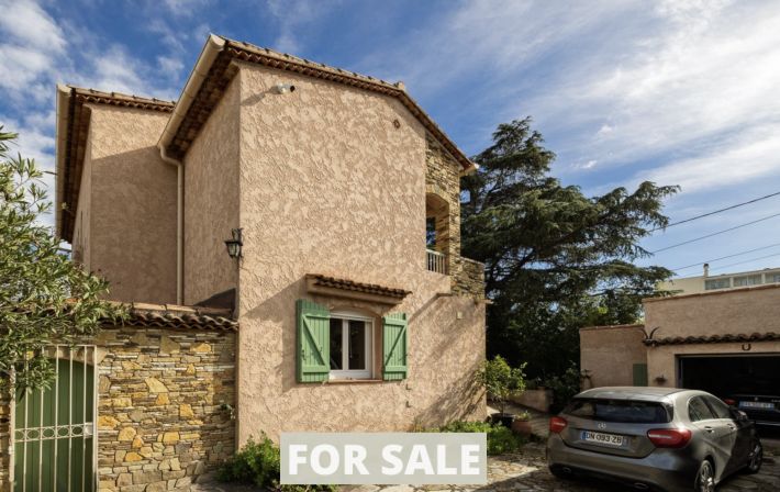 Beautiful House with Terraces and Garden