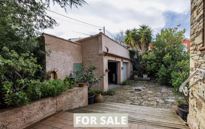 Beautiful House with Terraces and Garden