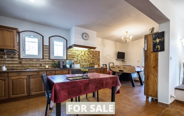 Beautiful House with Terraces and Garden