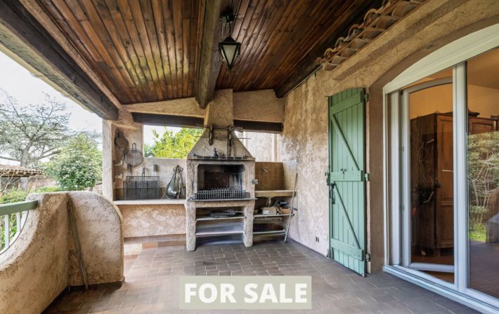 Beautiful House with Terraces and Garden