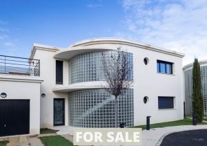 Beautiful New Detached Vila with Garden