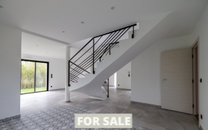 New Build Detached House with Garden