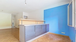 Bright and Light Apartment in Coastal Reaort