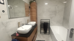 Detached House with Landscaped Garden