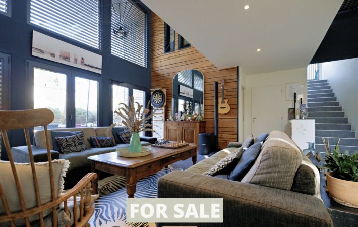 19th Century Property With Swimming Pool