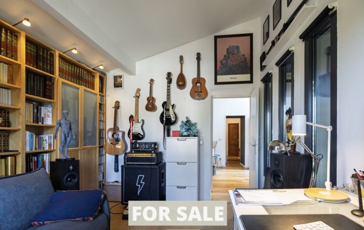 19th Century Property With Swimming Pool