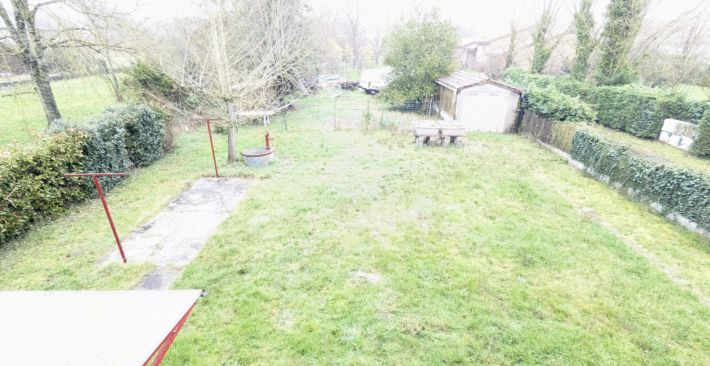 Detached House with Garden