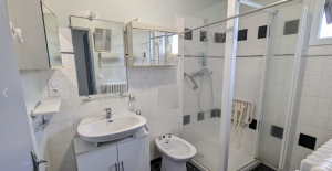 Detached House with Garden