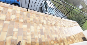 Detached House with Garden