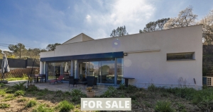 Contemporary House with Guest Accommodation