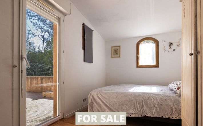 Contemporary House with Guest Accommodation