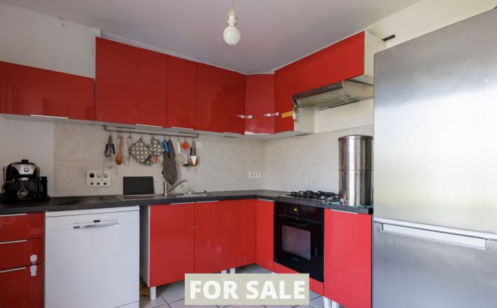 Contemporary House with Guest Accommodation