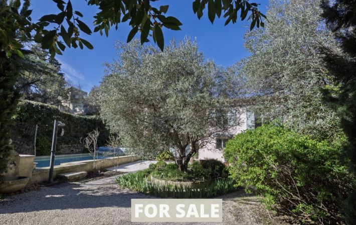 Manor House with Swimming Pool in Landscaped Gardens