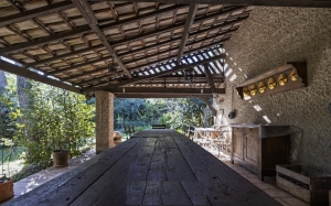 Manor House with Swimming Pool in Landscaped Gardens