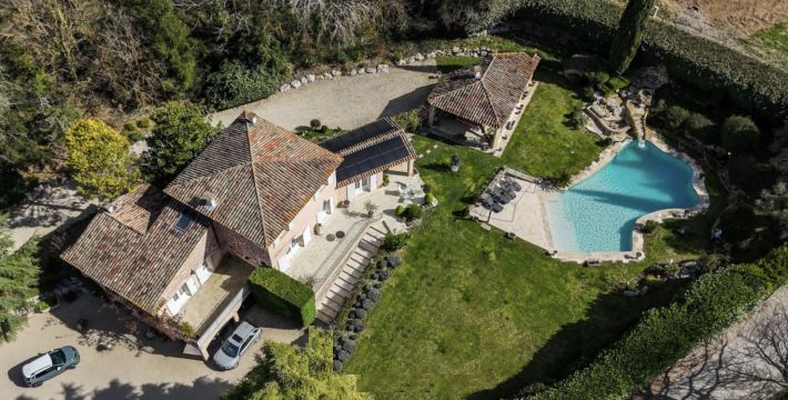 Manor House with Swimming Pool