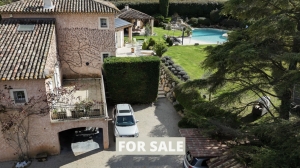 Manor House with Swimming Pool