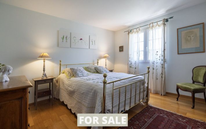 Manor House with Swimming Pool