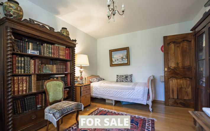 Manor House with Swimming Pool