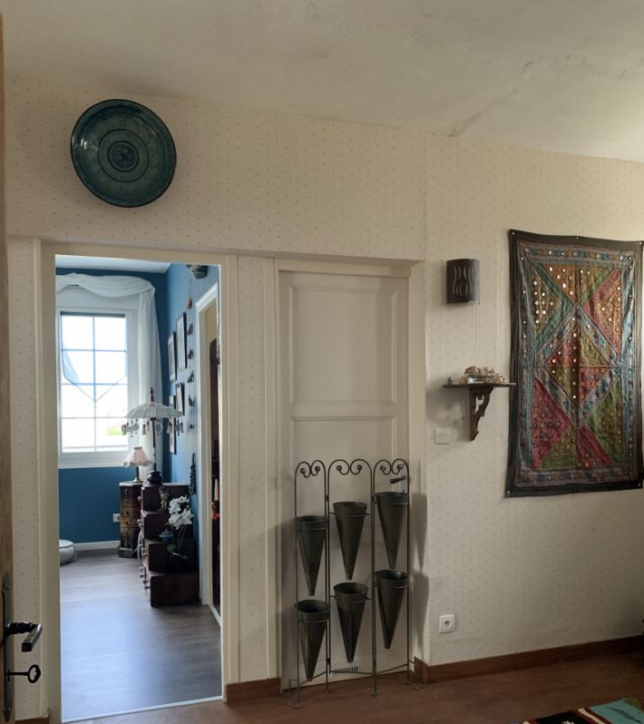 Large Detached Family Home with Garden