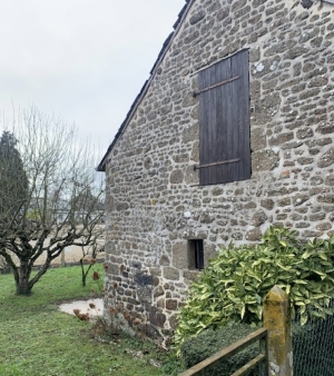 Traditional House with Garden