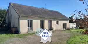 Detached Country House with Outbuilding