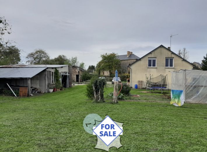 Detached Country House with Outbuilding