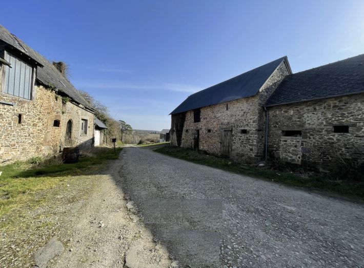 Former Diary Farm Complex in 2.45 Hectares of Land