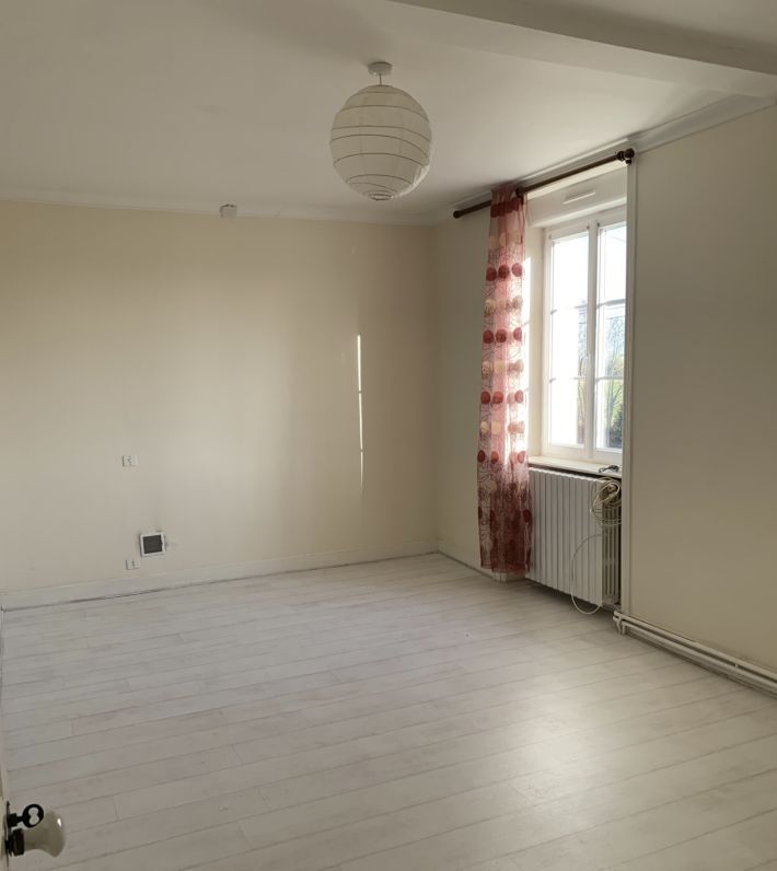 Beautiful Country House with Land and Huge Potential