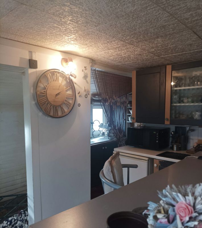 Countryside Chalet and Mobile Home in Rural Hamlet