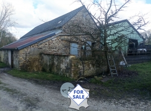 Farm Complex in Rolling Countryside Setting
