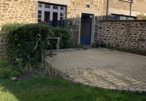 Traditional House with Garden and Outbuilding