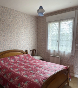 Single Storey Detached House With Garden