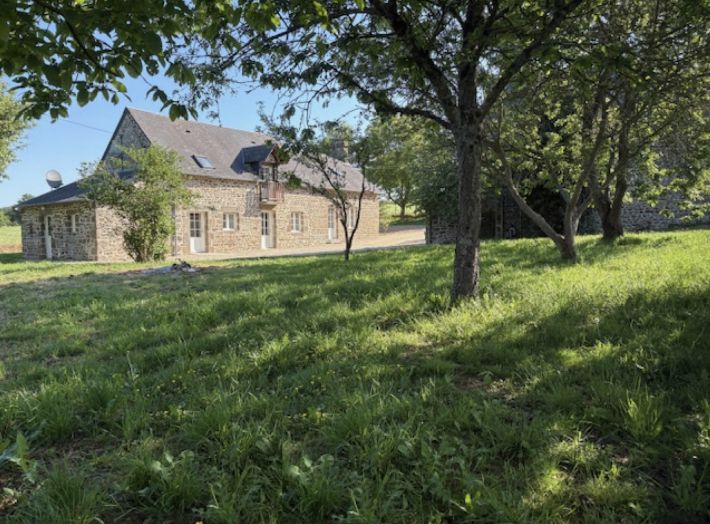 Detached Country House with No Neighbours