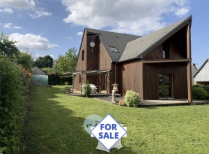 Detached Wooden House in Great Location