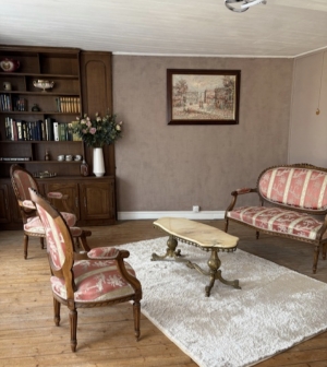 Large Town House in Popular Market Town