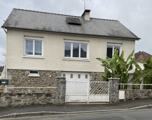 Detached House with Garden