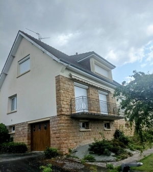 Detached House with Garden