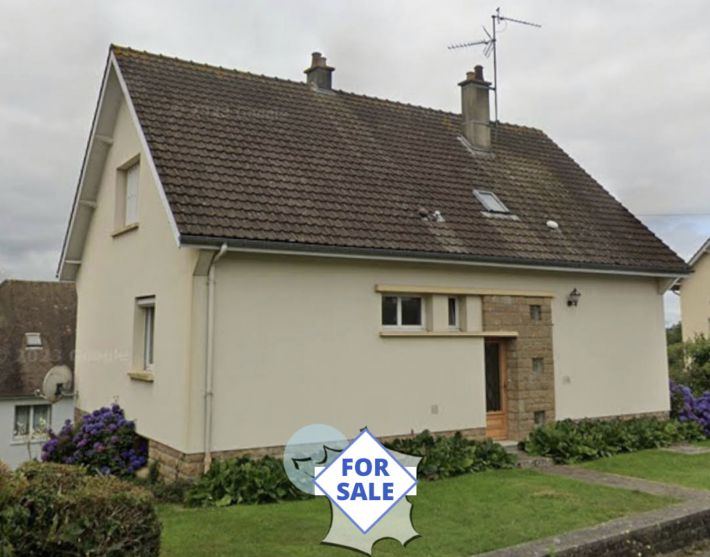 Detached House with Garden