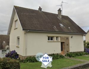 Detached House with Garden